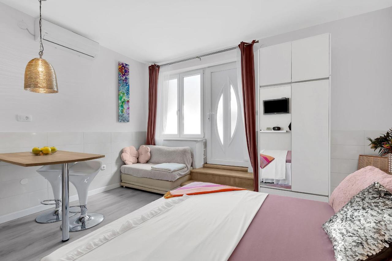 Apartments Barbara Makarska Esterno foto